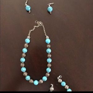 Custom-made Women’s necklace set